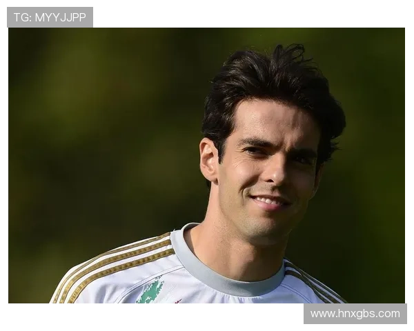 足球明星卡卡的独特戒指背后故事与设计灵感揭秘